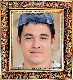 Nils (Patron auf der Stufe der Dankeshalle)